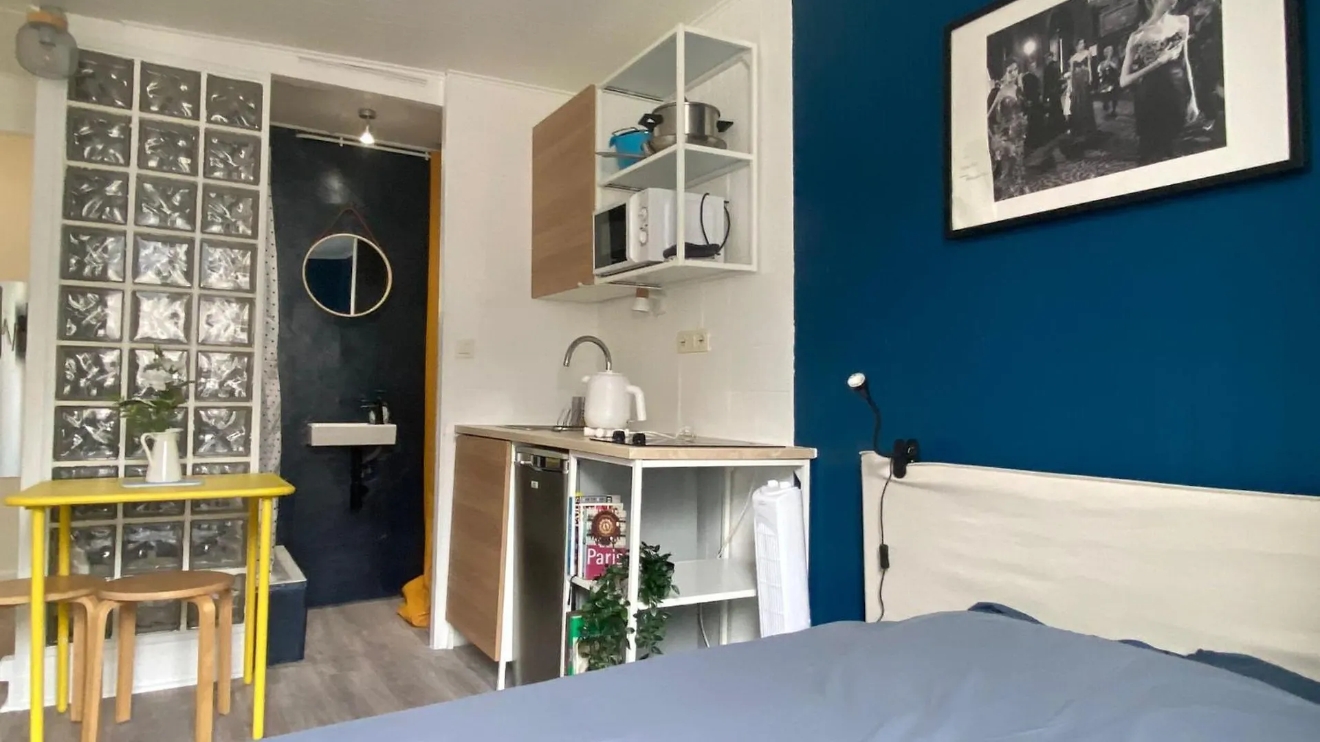 Apartment Bright Central Flat Paris France